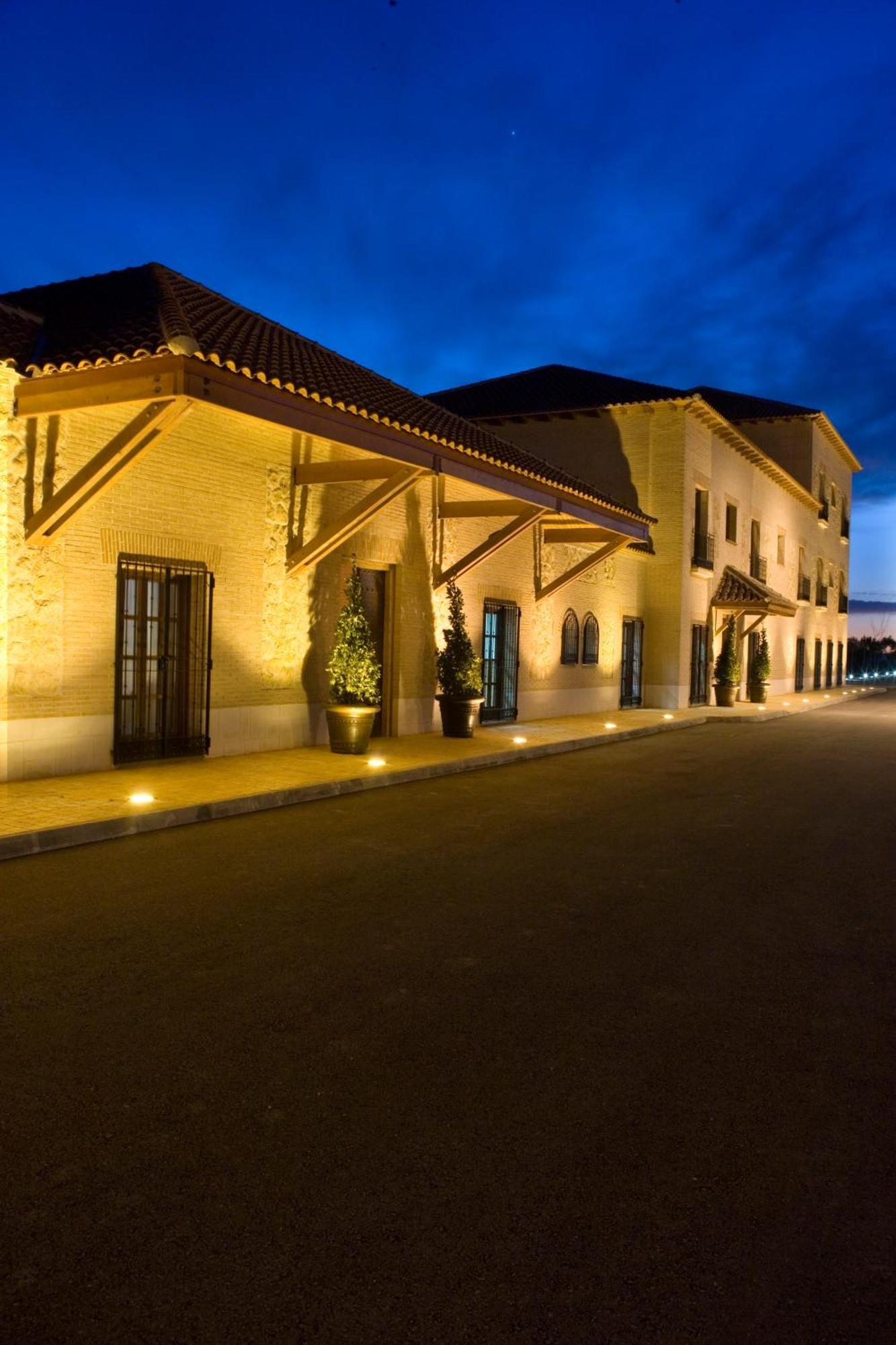 Gasthaus Bodegas Hacienda Albae Argamasilla de Alba Exterior foto